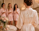 Peignoir en satin personnalisé pour la mariée et ses demoiselles d'honneur