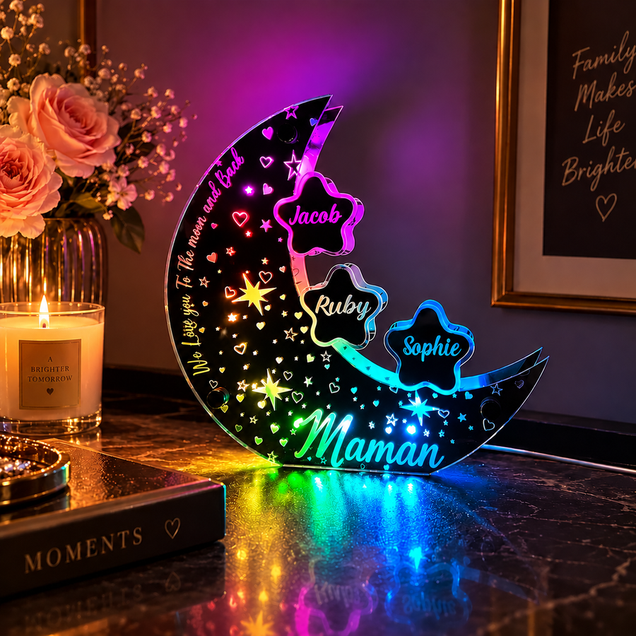 Lampe lune personnalisée – les prénoms gravés dans les étoiles